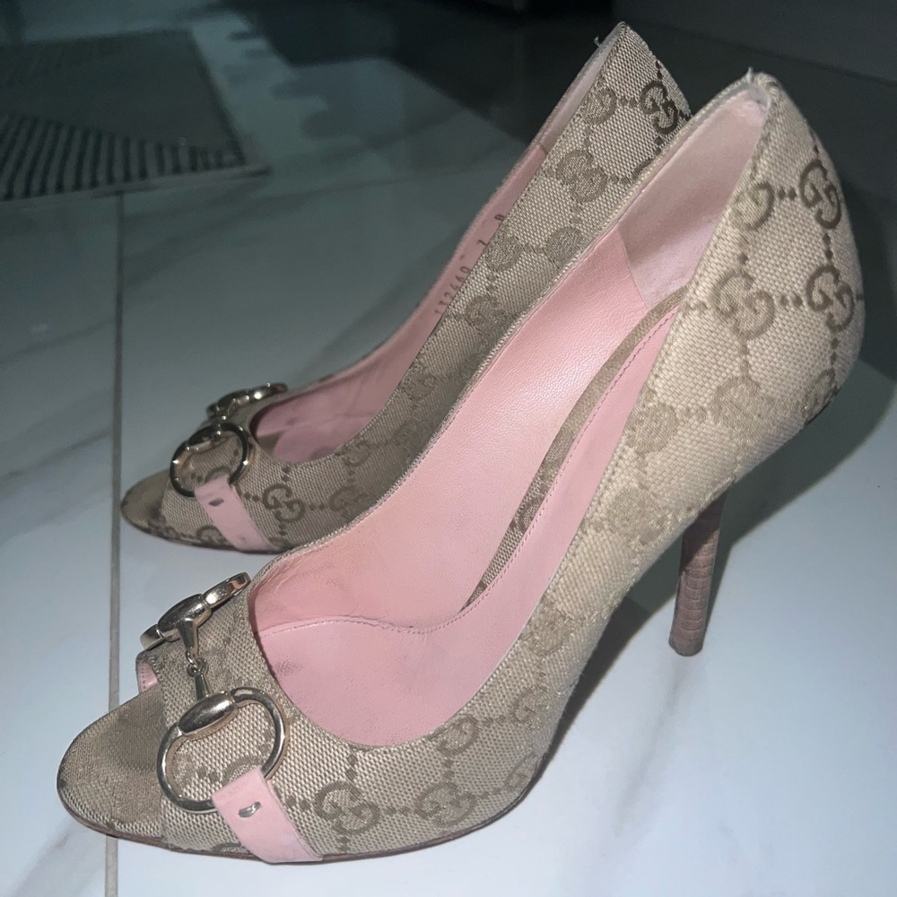Gucci monogram peep toe shoes / heels